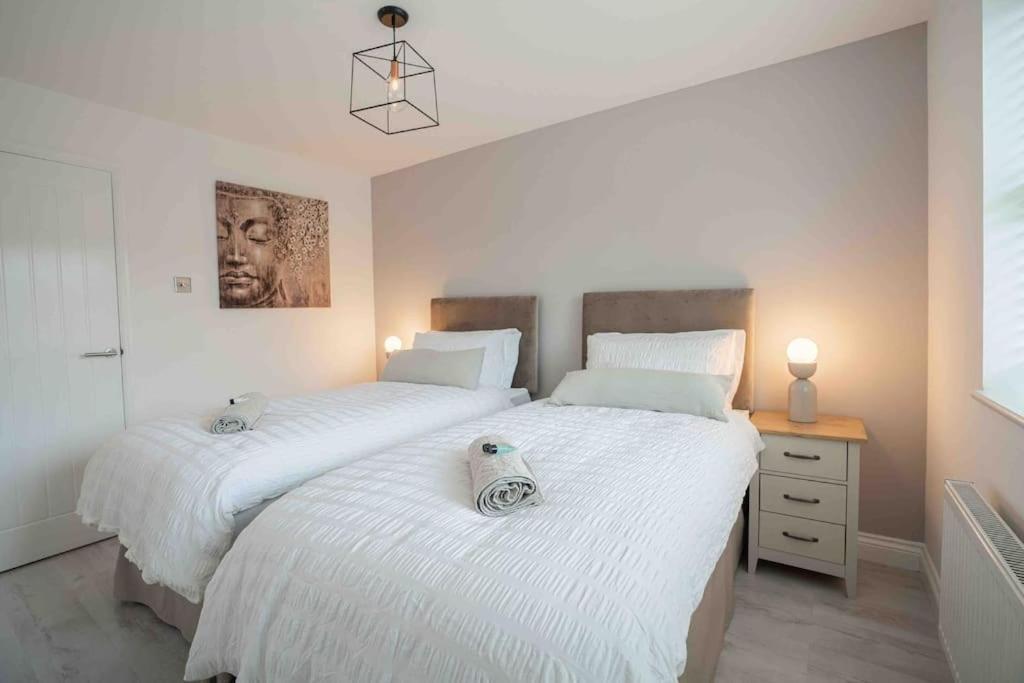 Stunning Abode 5 Min From Nec & Bhx, Pets Allowed Marston Green Exterior foto